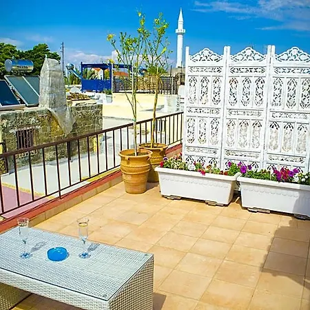 Petrino Aparthotel 4*
