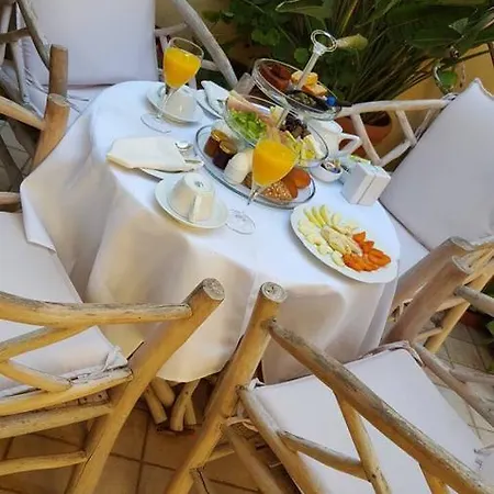 ペトリーノ 4* Rhodes City